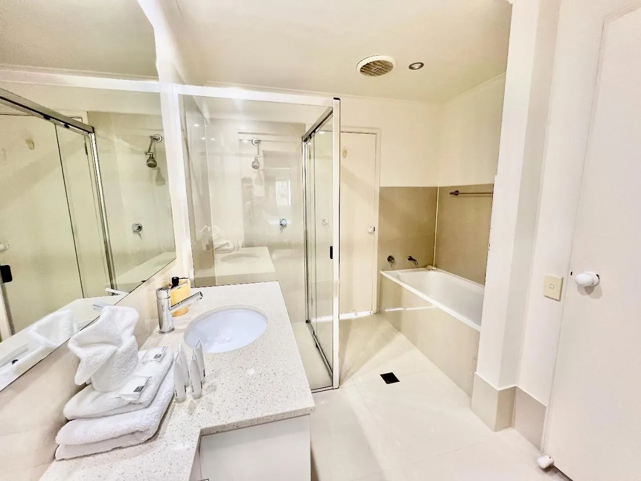 Apartment Poolside Villa, Direct Access #45 Gold Coast