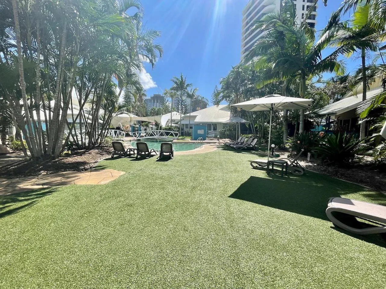 Poolside Villa, Direct Access #45 Gold Coast Apartment