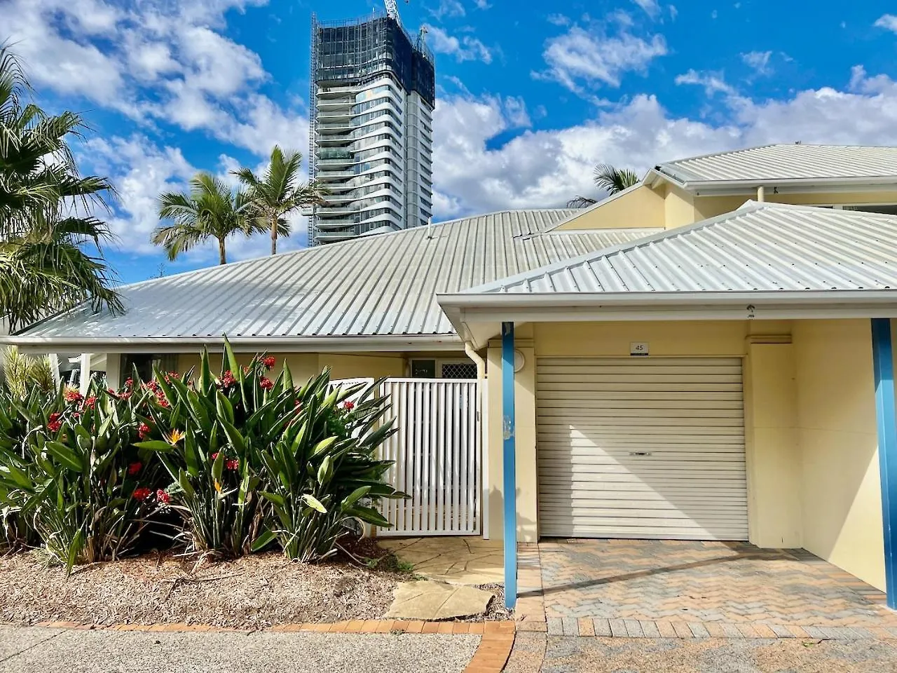 Apartment Poolside Villa, Direct Access #45 Gold Coast